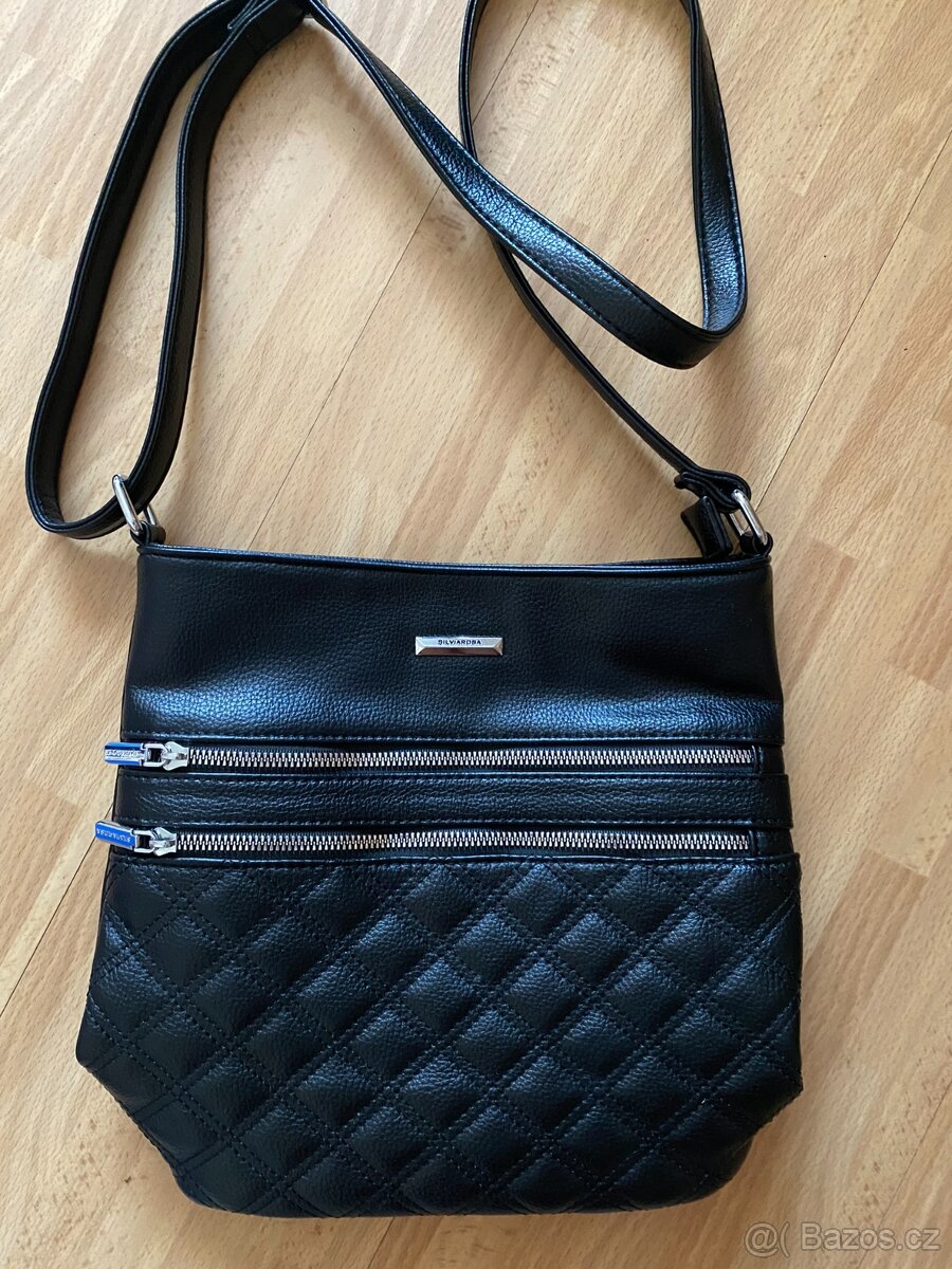 Černá kabelka