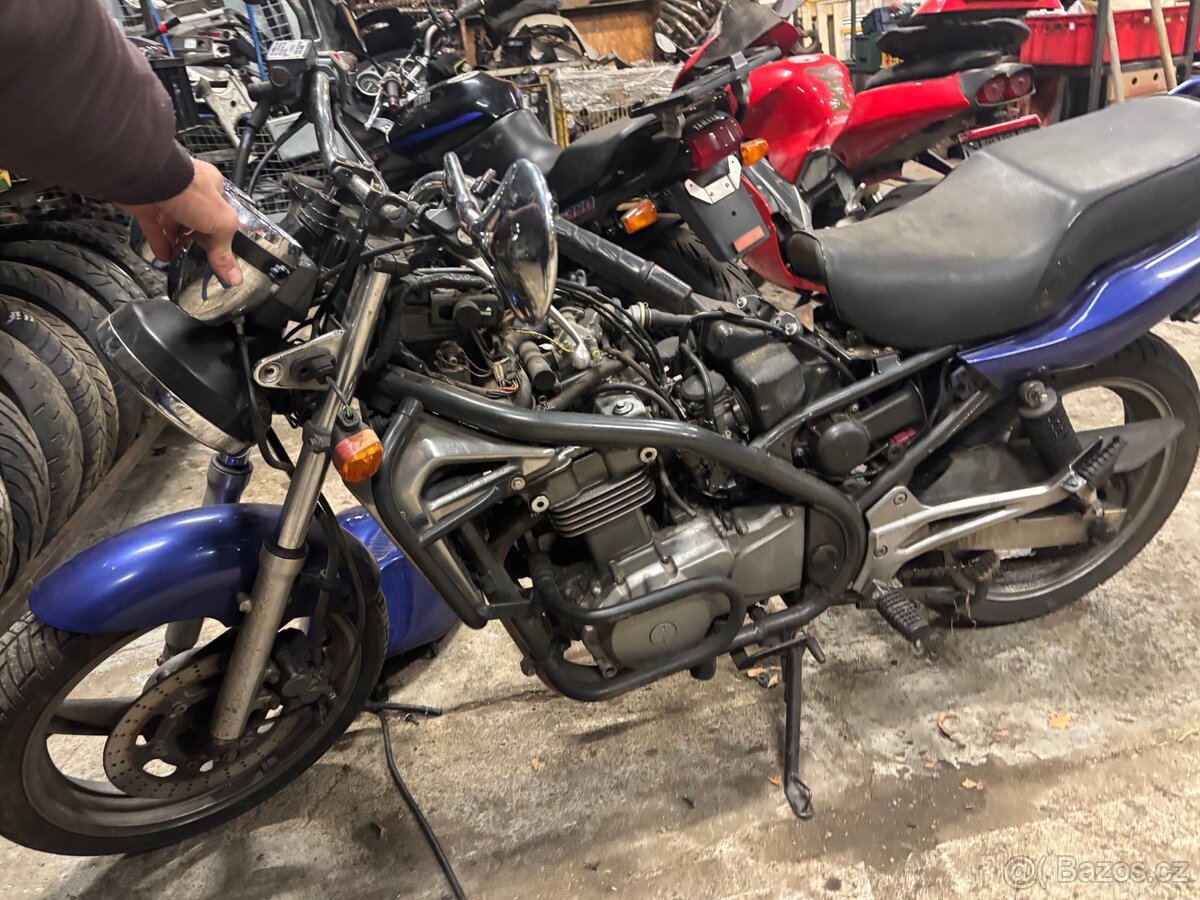 Kawasaki ER-5 díly