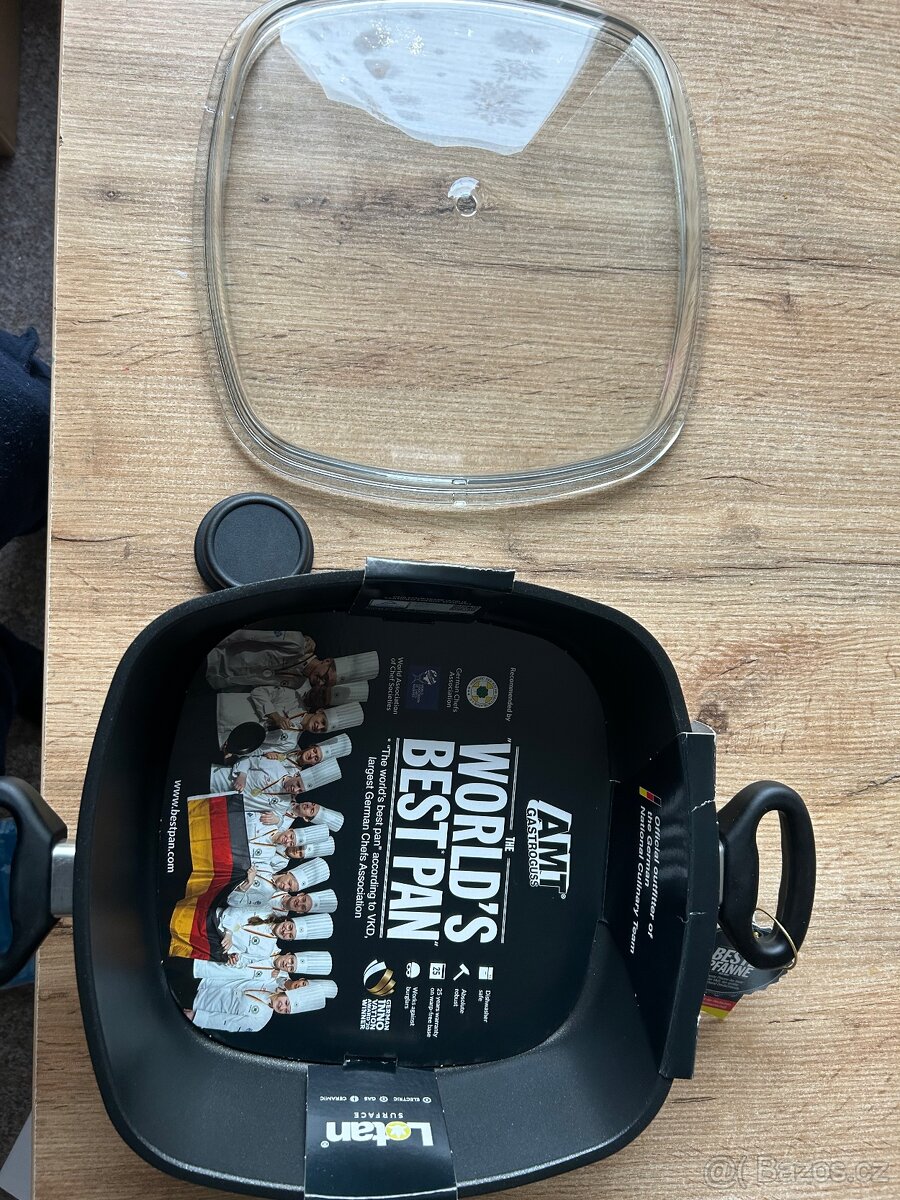 Titanový pekáč na sklokeramiku