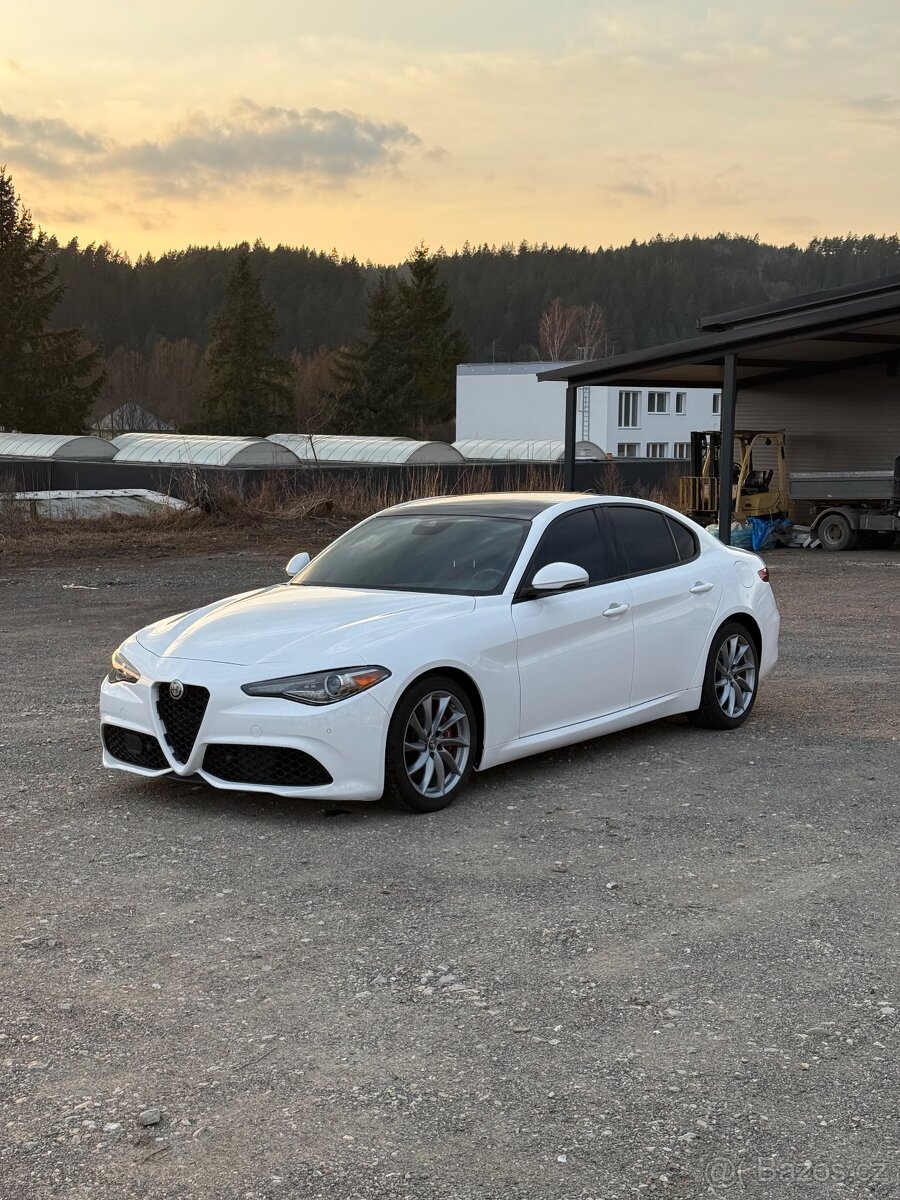 2022 Alfa Rómeo Giulia 280hp