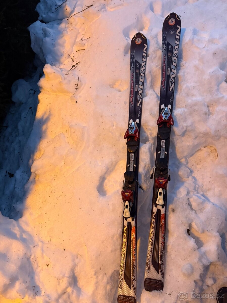 Sjezdové lyže Salomon