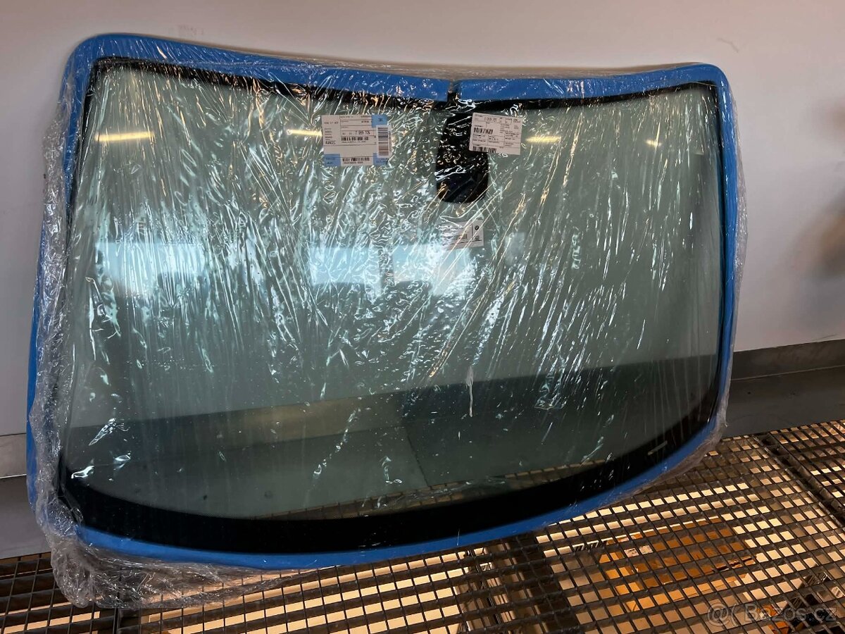 Originální čelní sklo BMW E46