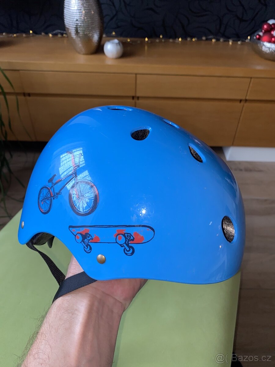 Dětská cyklistická helma S 53-55cm