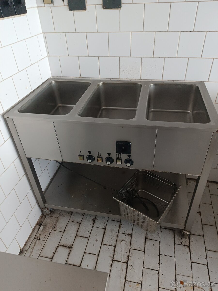 Sporák, ohřívací vana na gastro nádoby,stoly,dřezy