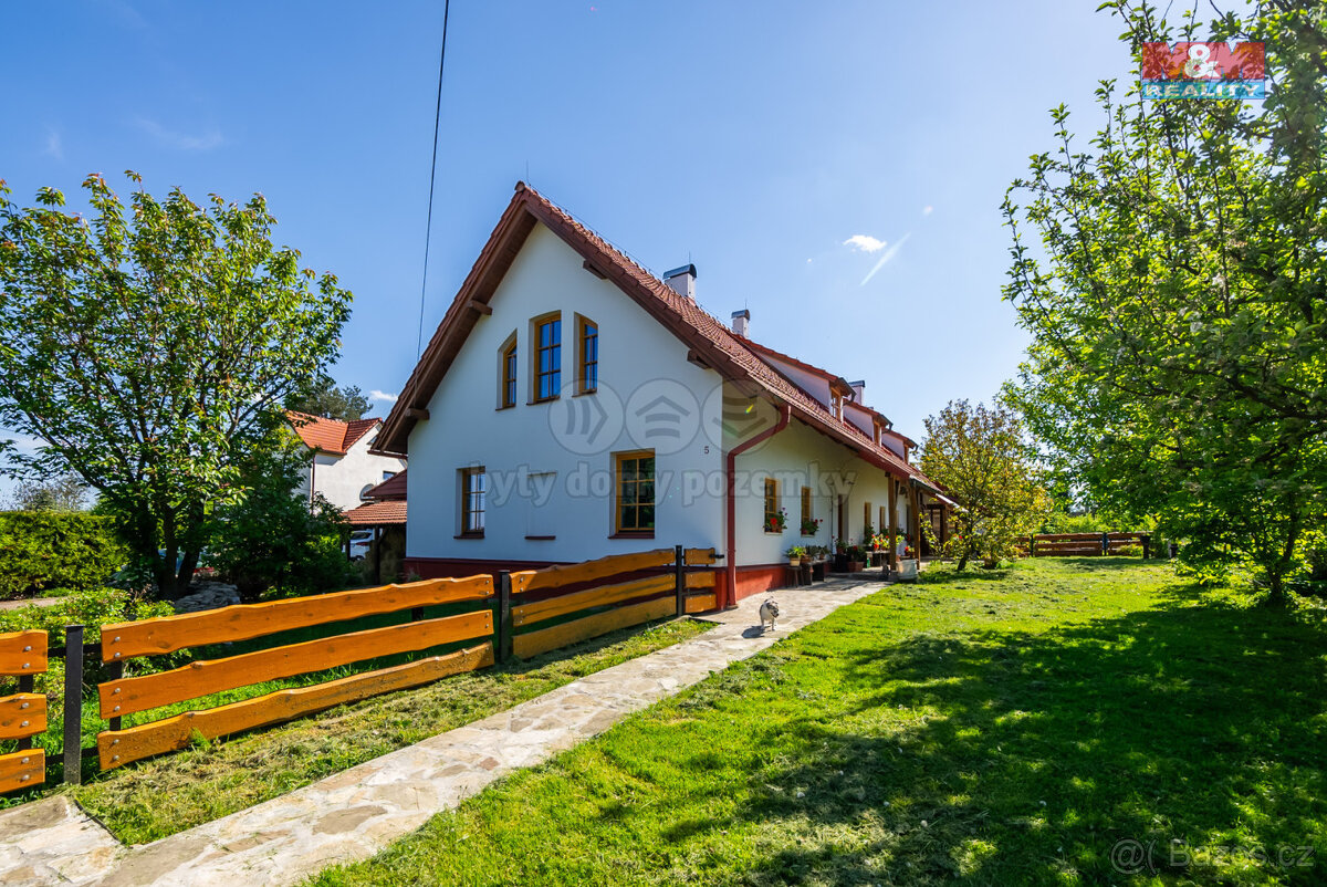Prodej, rodinná usedlost, 400m² s pozemky 6729 m², Palkovice