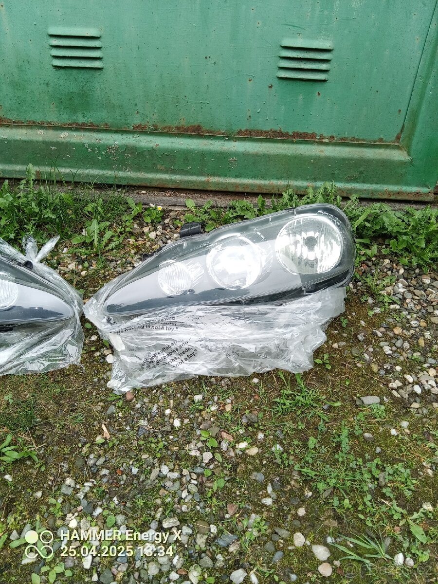 Světla Alfa Romeo 147
