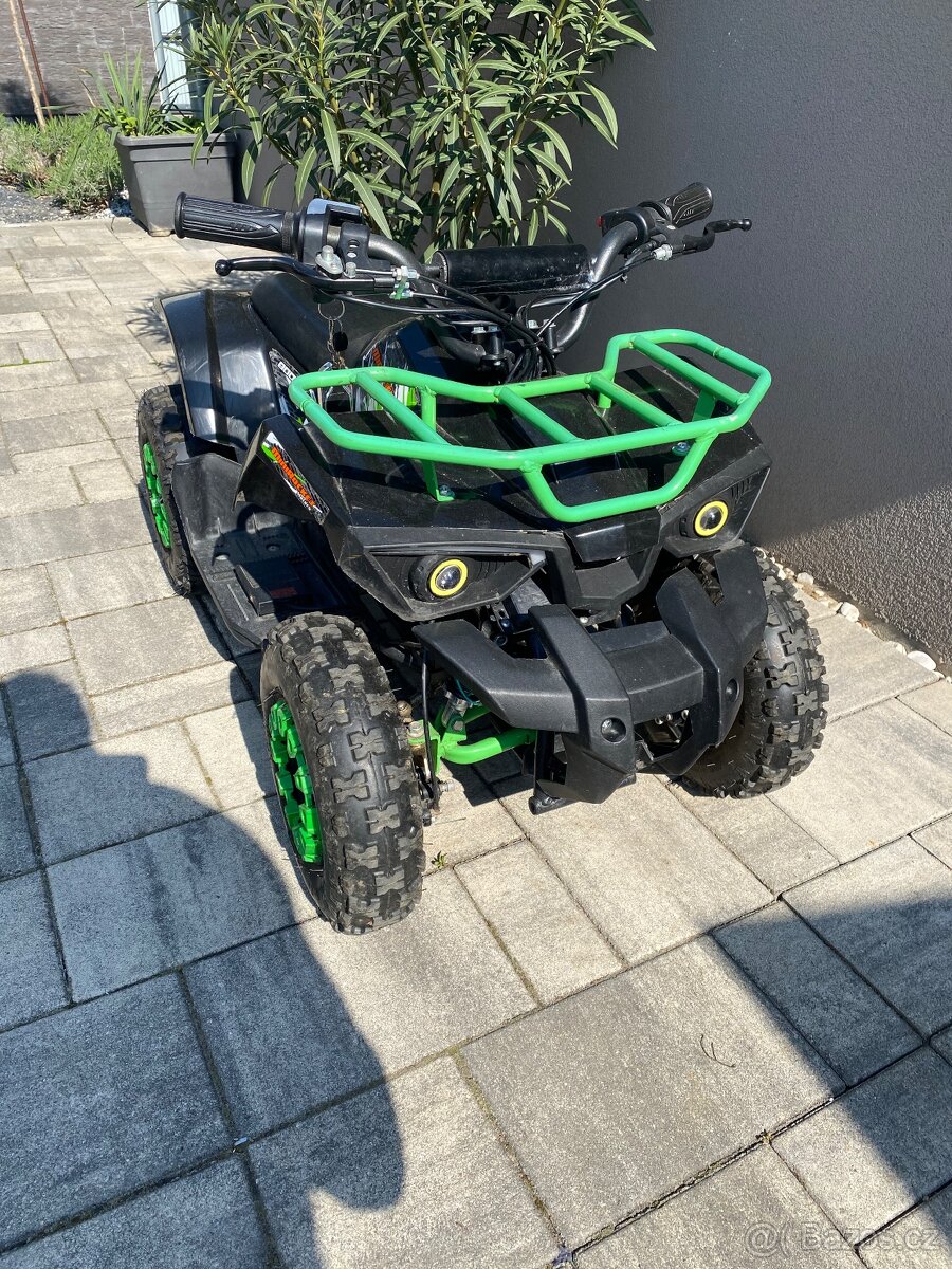 Dětská elektrická čtyřkolka