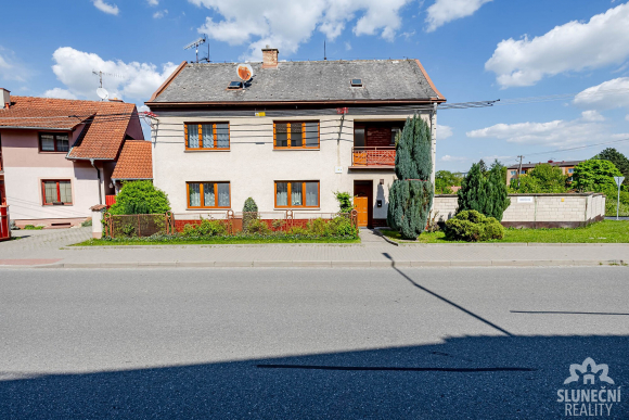 Prodej dvougeneračního rodinného domu, Hluk - Boršická