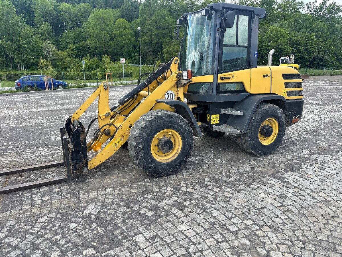 Kolový nakladač Yanmar,Terex,scheff