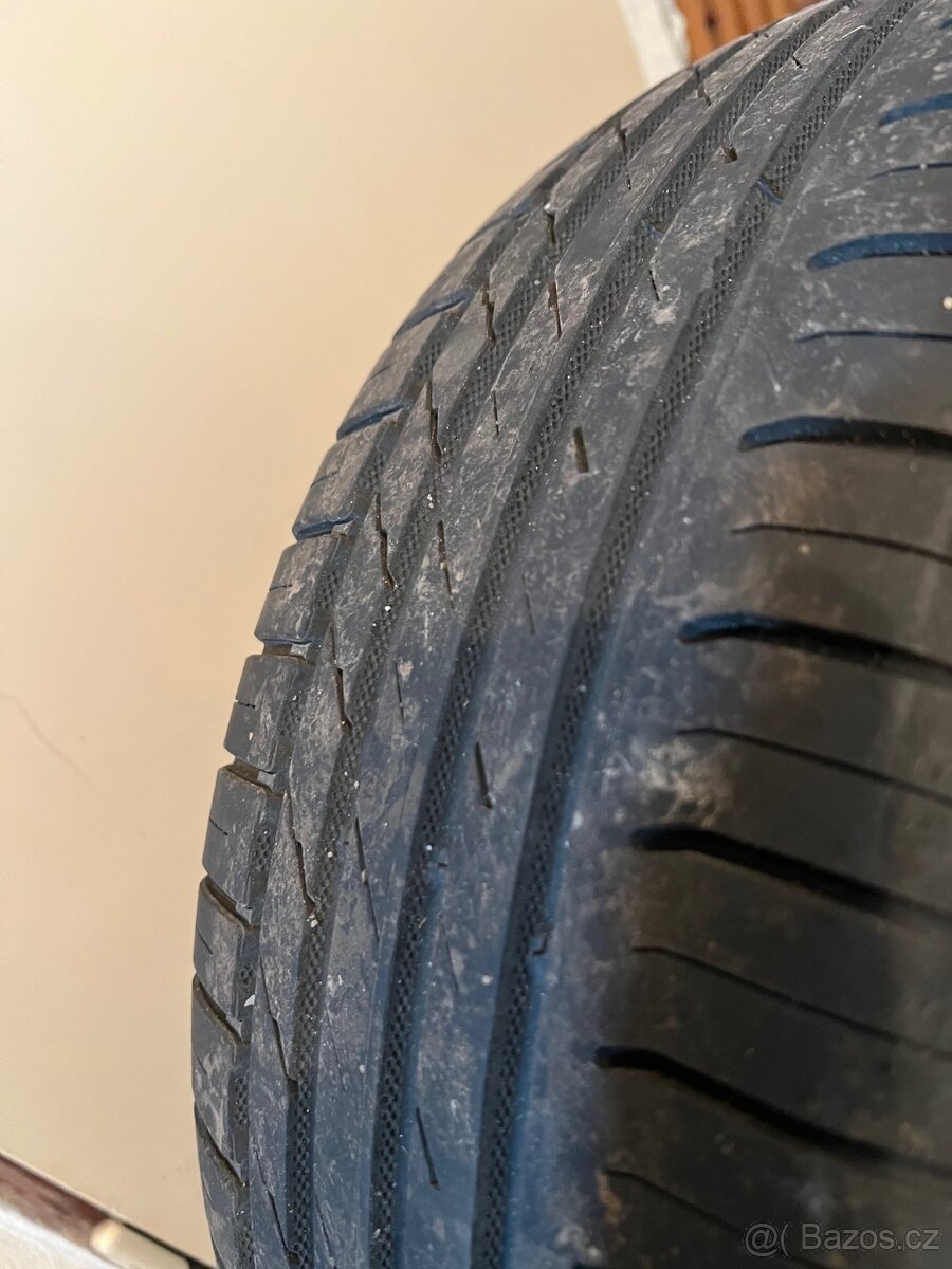 Pneu Nokian Wetproof 1 215/55 R16 93V