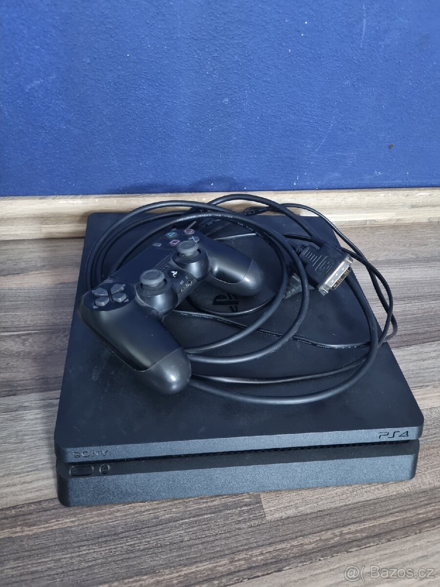 PlayStation 4 slim 500GB