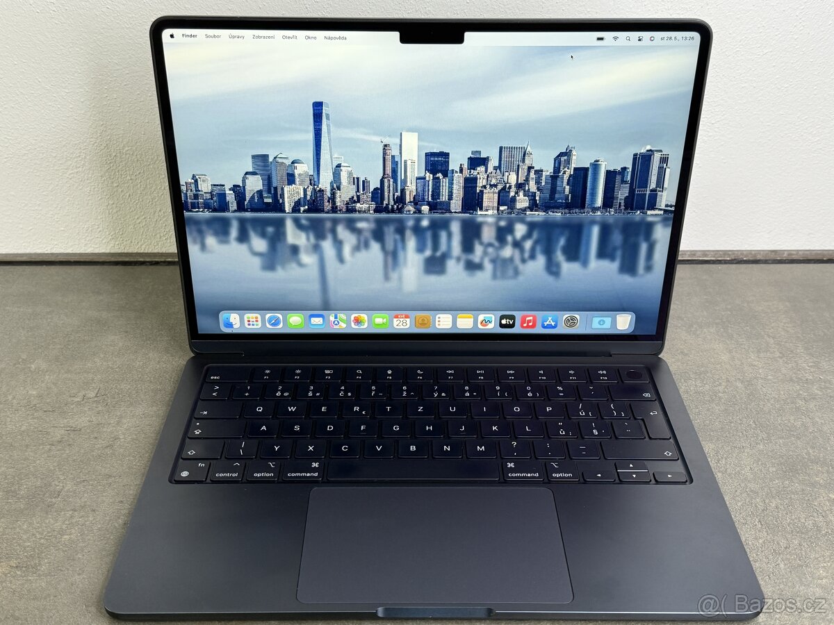 MacBook Air 13'' 2022 / M2 / 16GB / 1TB SSD / Midnight - D