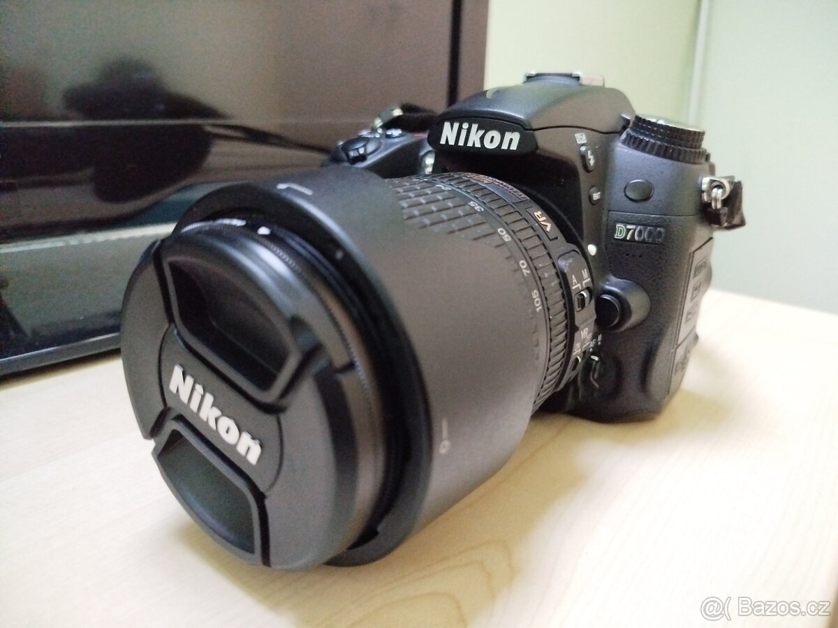 Nikon d7000 + Nikon AF-S DX 18-105mm 3.5-5.6 G ED VR