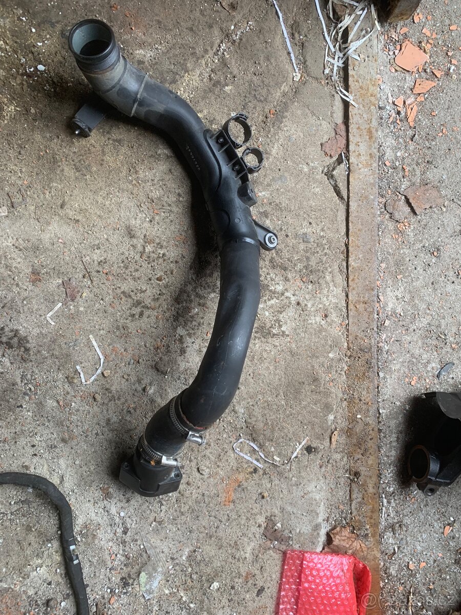 Trubka sani 6R0145770H