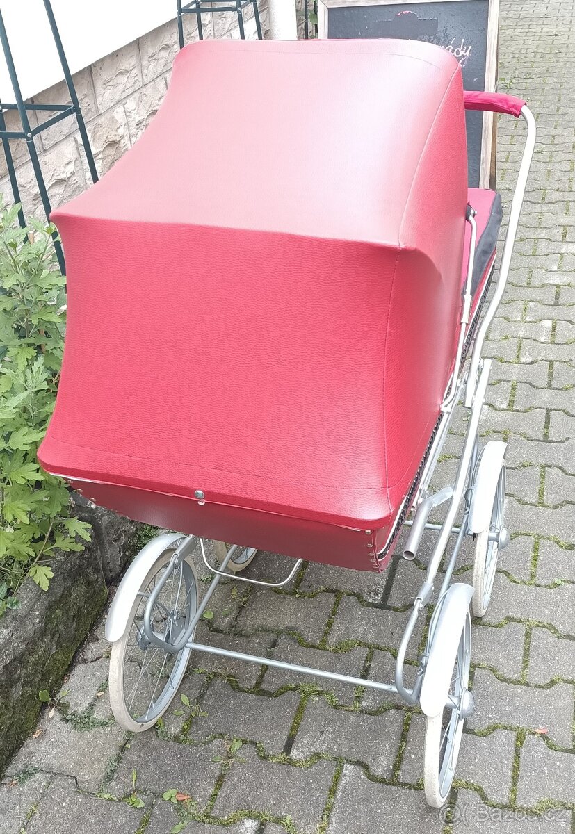 Retro kočárek