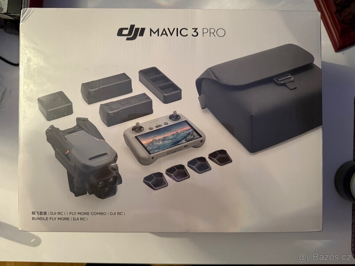 DJI Mavic 3 Pro Fly More Combo(Screen Remote Control)