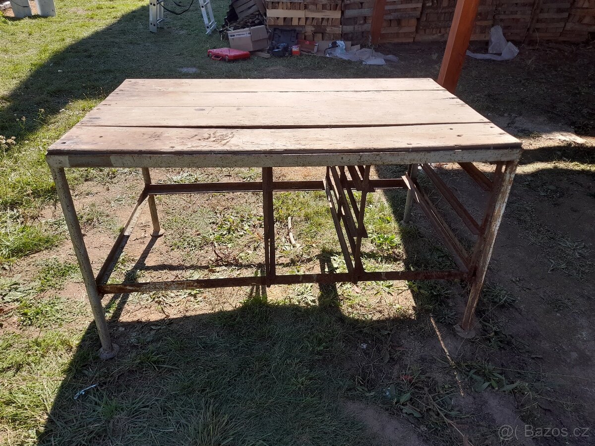 Dílenský ponk