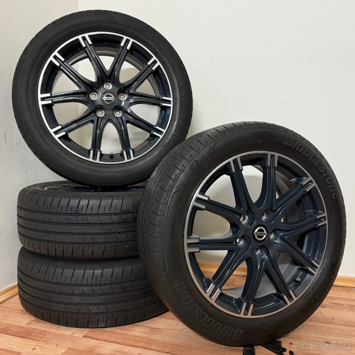 NISSAN QASHQAI 5x114,3 R18 ET47+LETNÍ 215/55R18 5mm