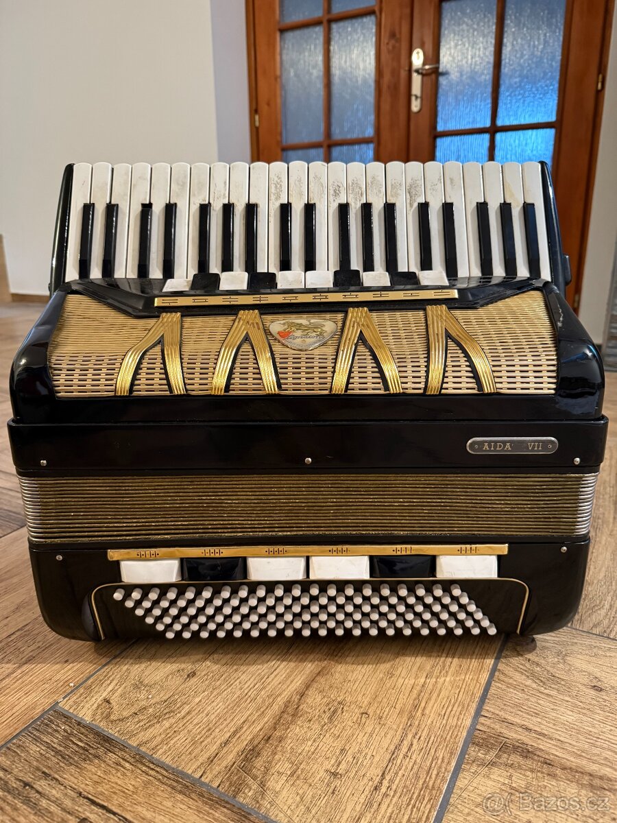 Harmonika Lignatone AIDA VII