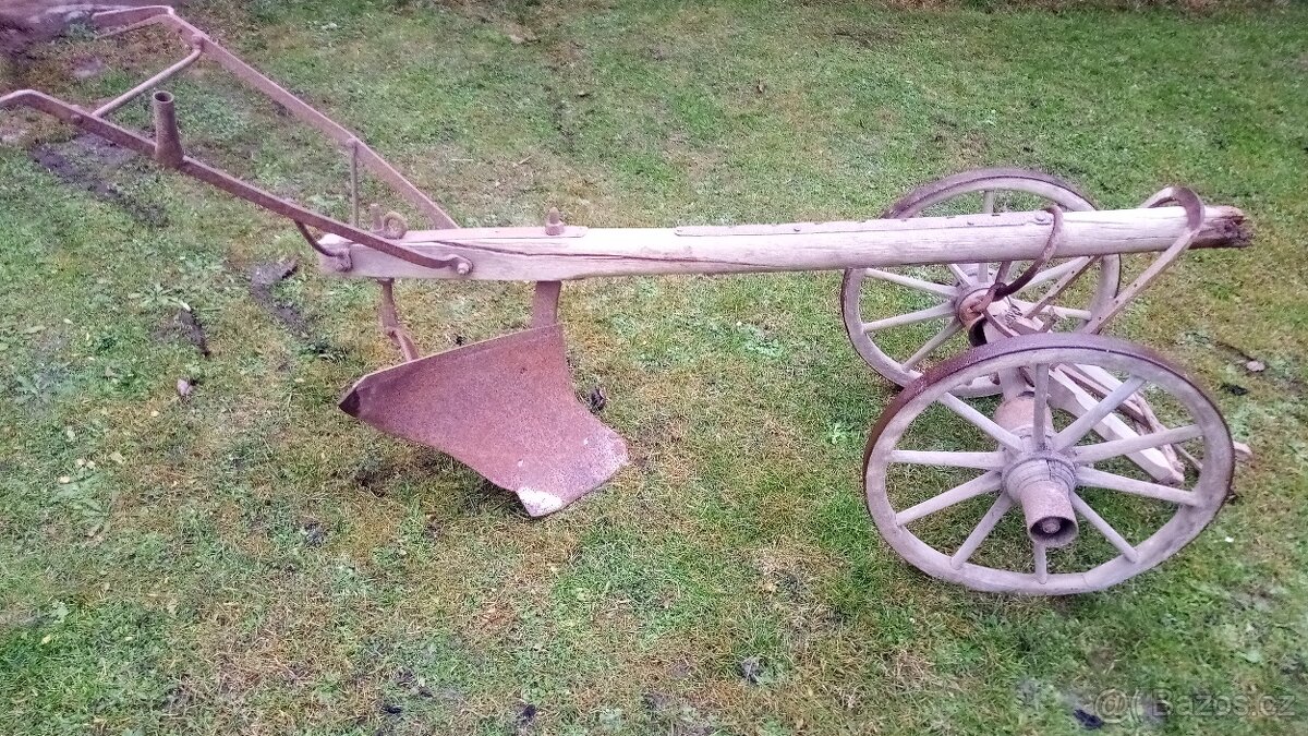 Pluh-rádlo-historický