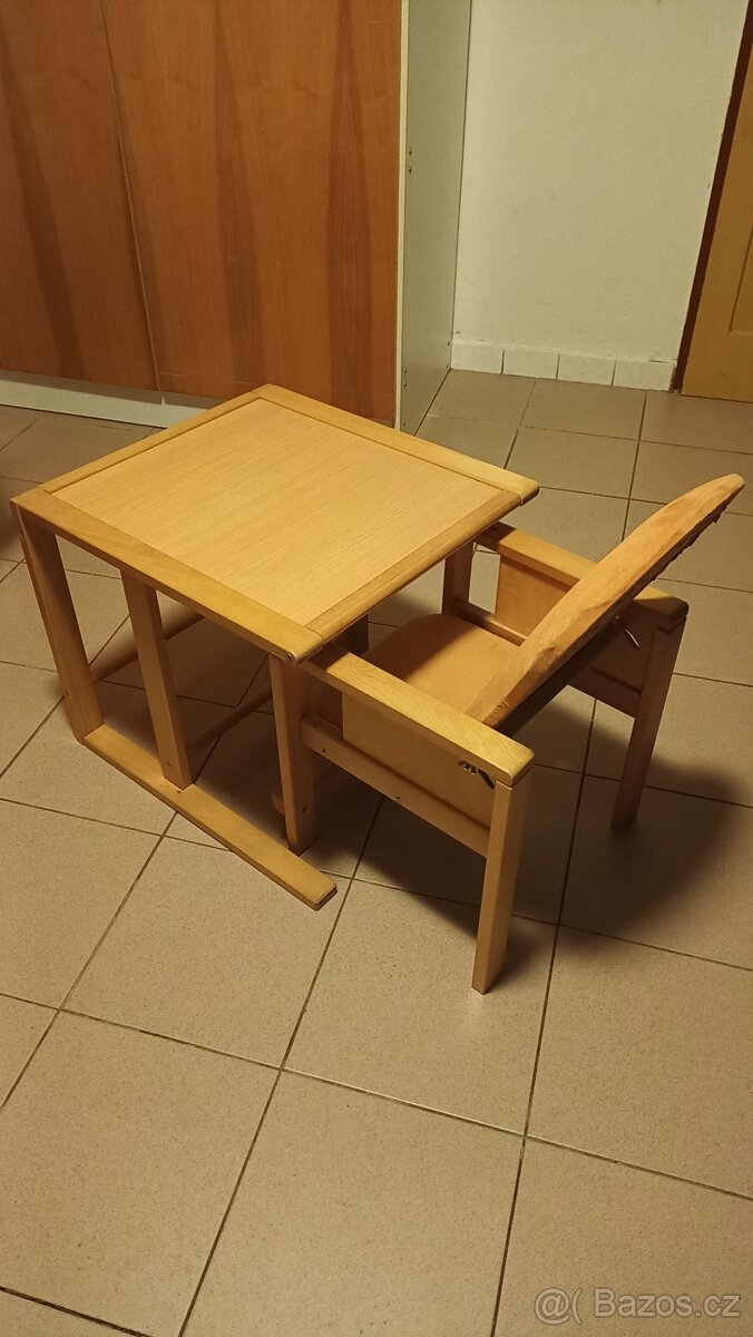 Dětská jídelní židlička+stoleček.
