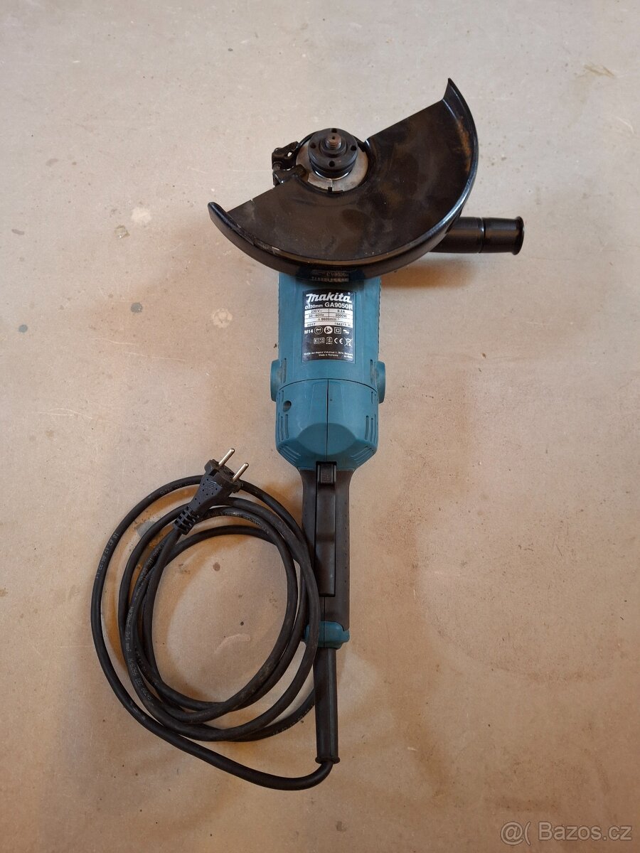 Makita GA9050R