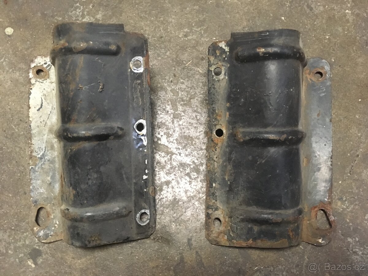 Tatra 613 S, 4, 4Mi držáky kondenzátoru