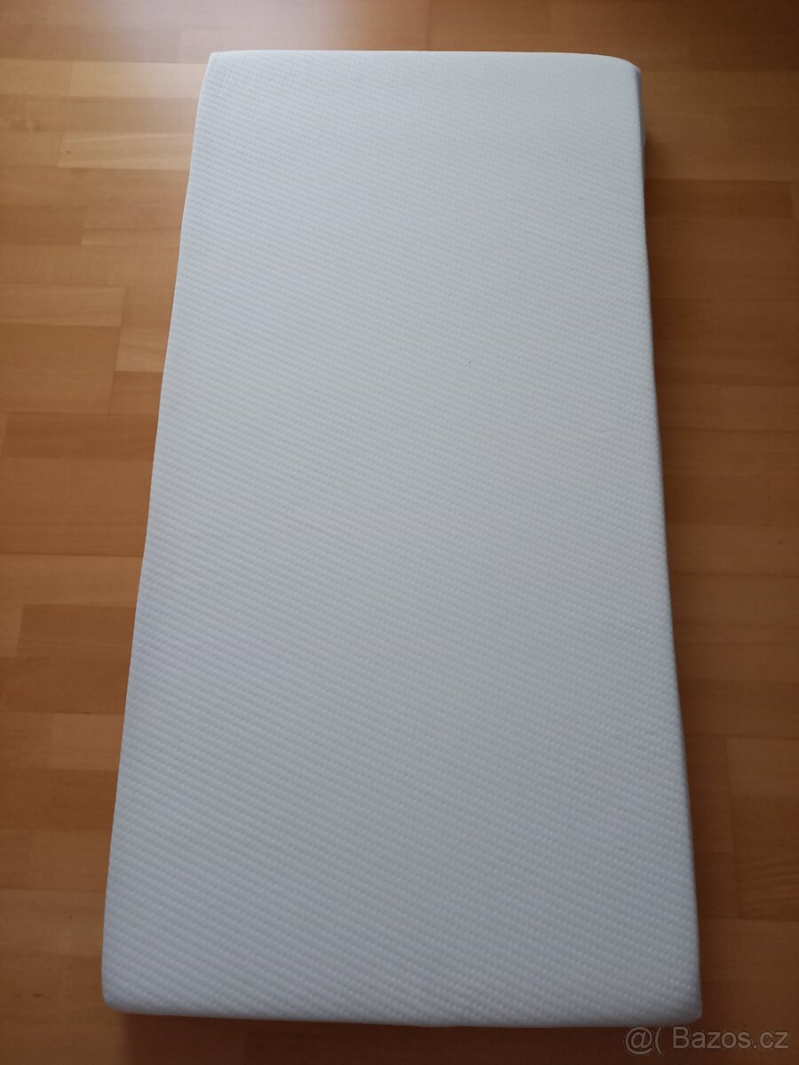 Dětská matrace 120 x 60 x 8 cm