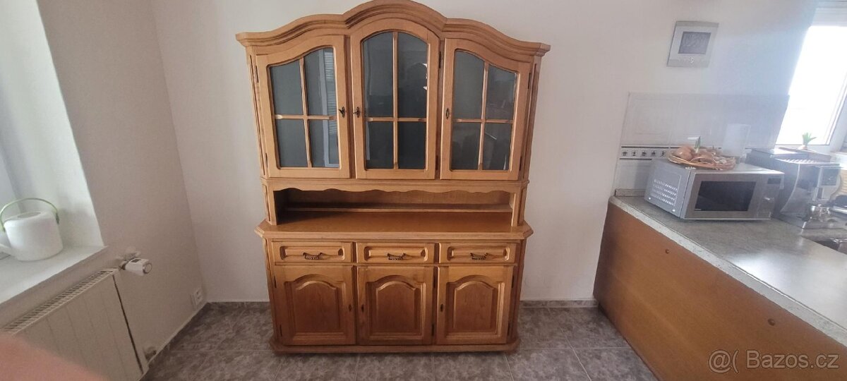 Rustikální sekretář příborník masiv