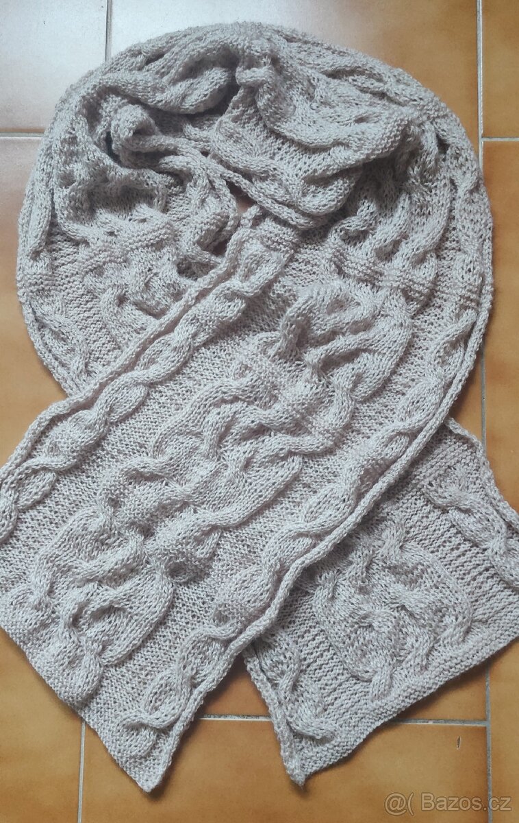 RUČNĚ PLETENÁ, NOVÁ, KÁVOVÁ ŠÁLA-PLÉD: 1,6metru x 30cm