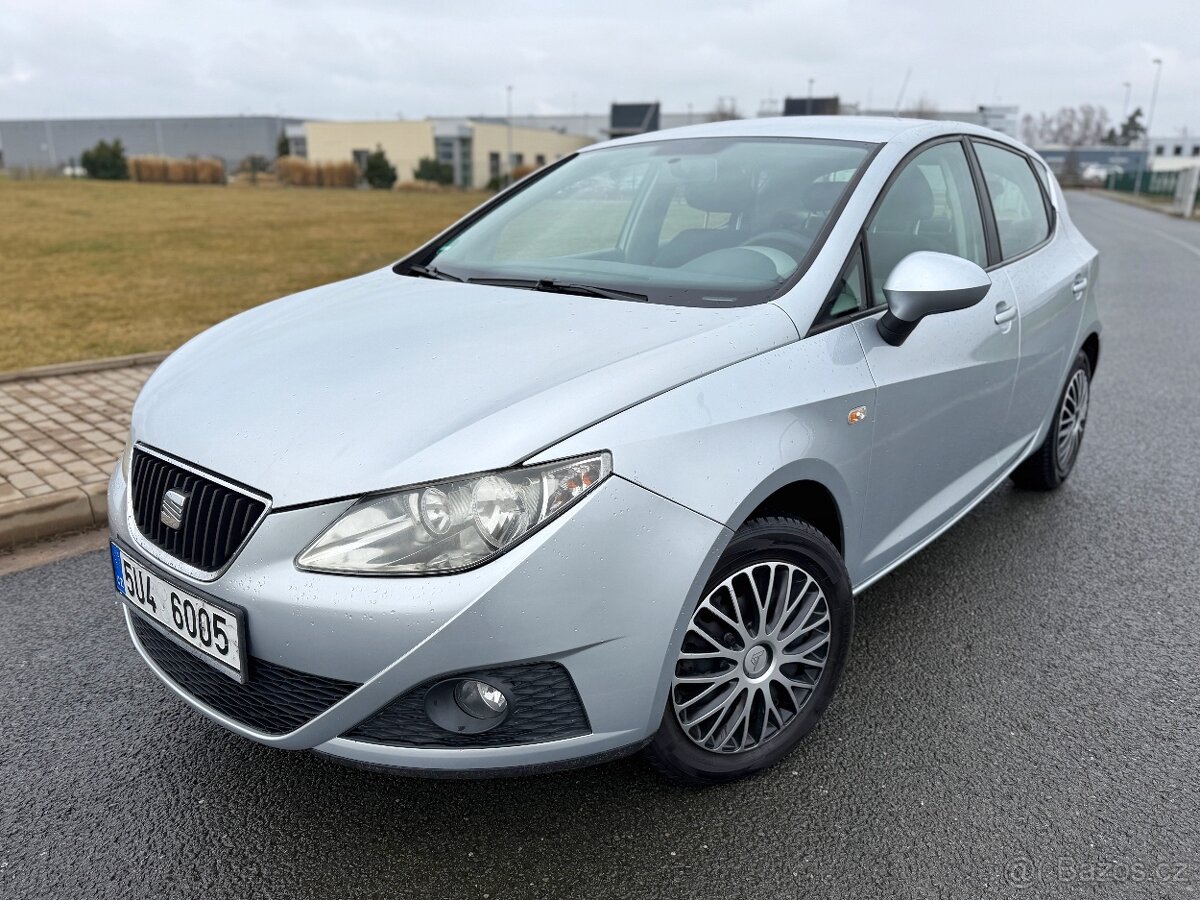 SEAT IBIZA 1.4 63KW //2009 BENZÍN 132.900 KM KLIMA GO MOTORU
