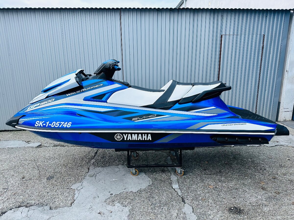 Yamaha GP1800