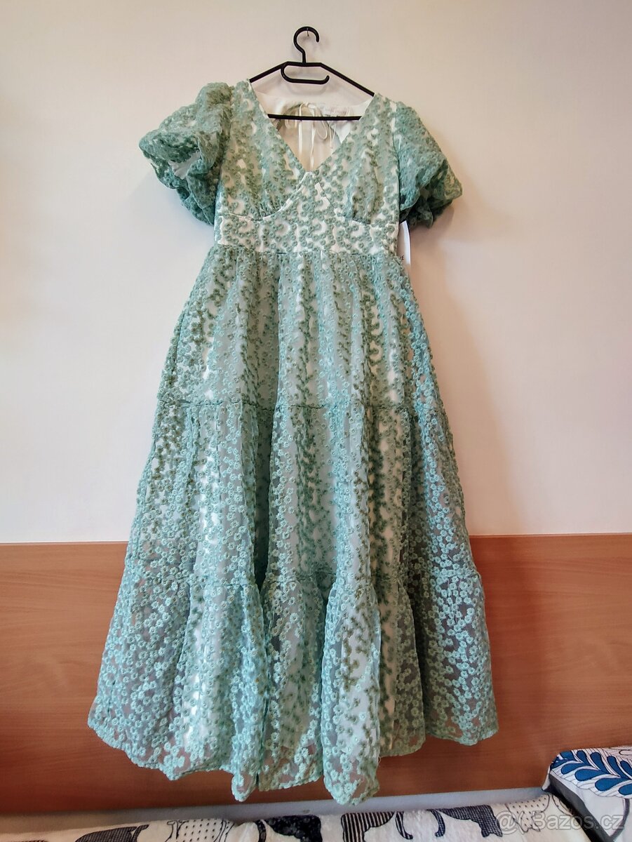 Maya deluxe maxi dlouhé šaty - vyšívané květinky