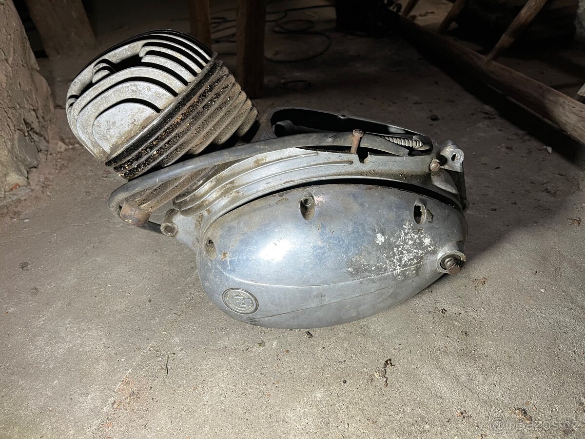 Motor Jawa/ ČZ