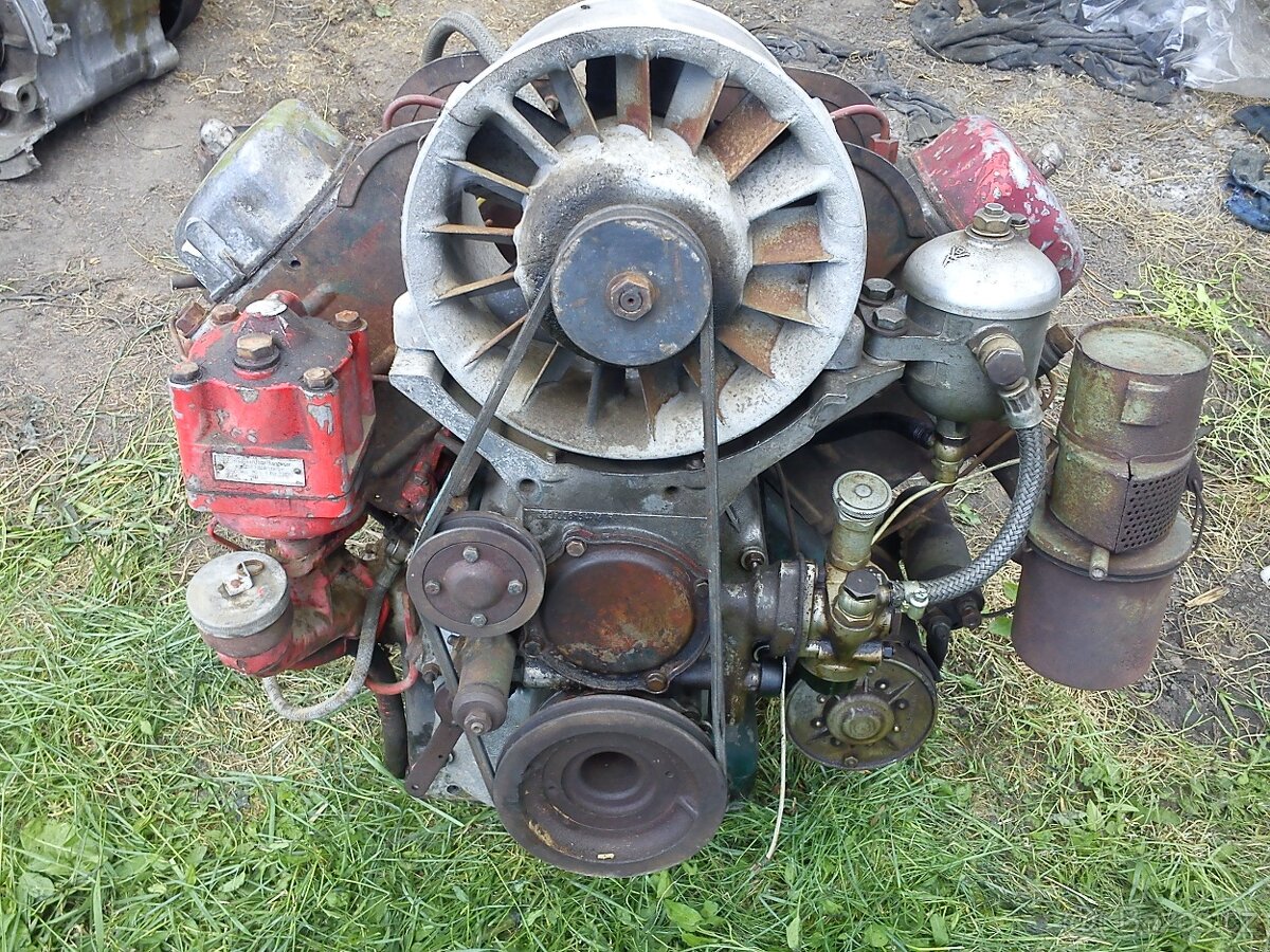 Motor Multikara ,nadrž pojizdný