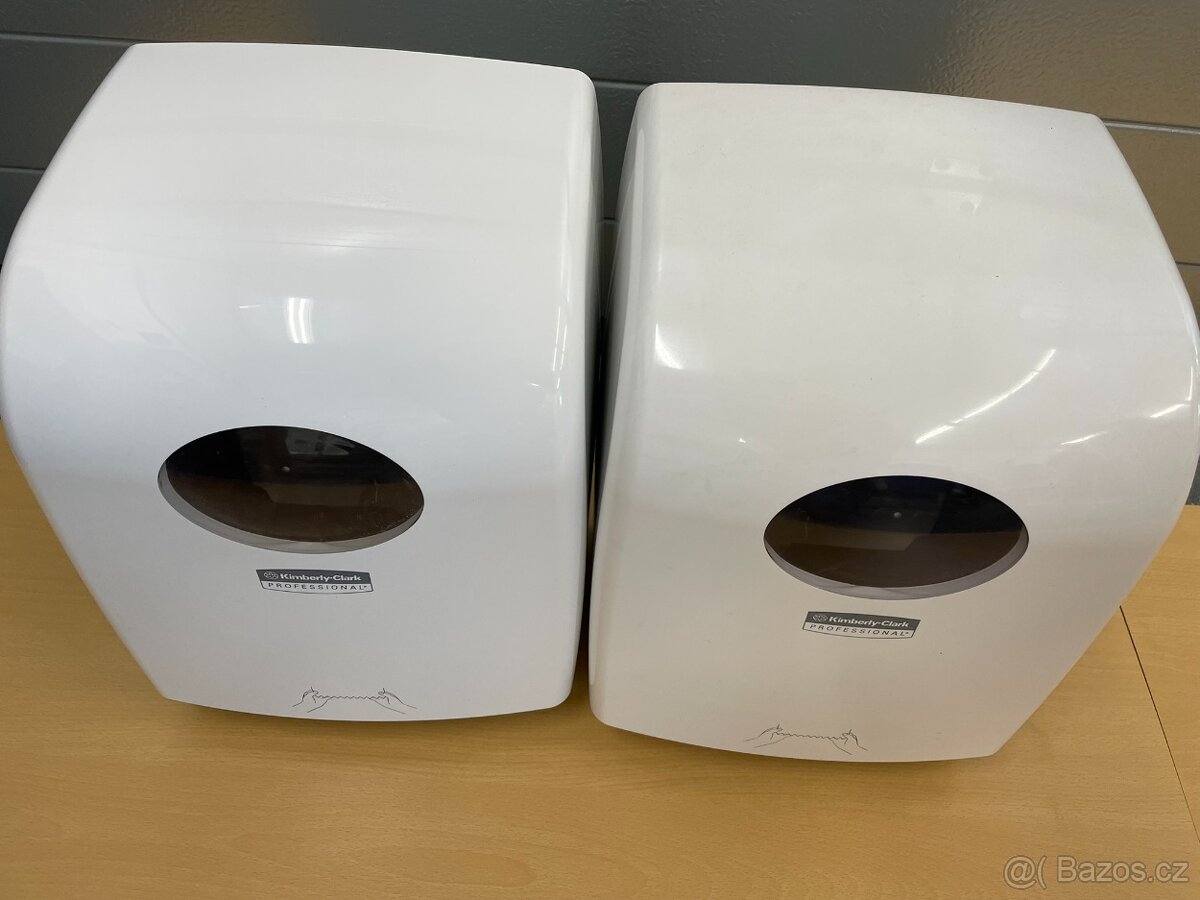 Zásobník na ručníky Kimberly Clark 7375