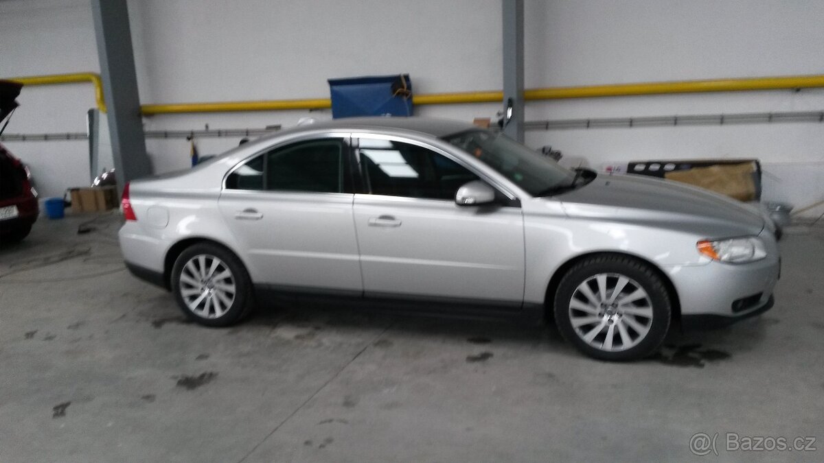 Volvo S80, D5, 2,4 nafta, r.v. 2008