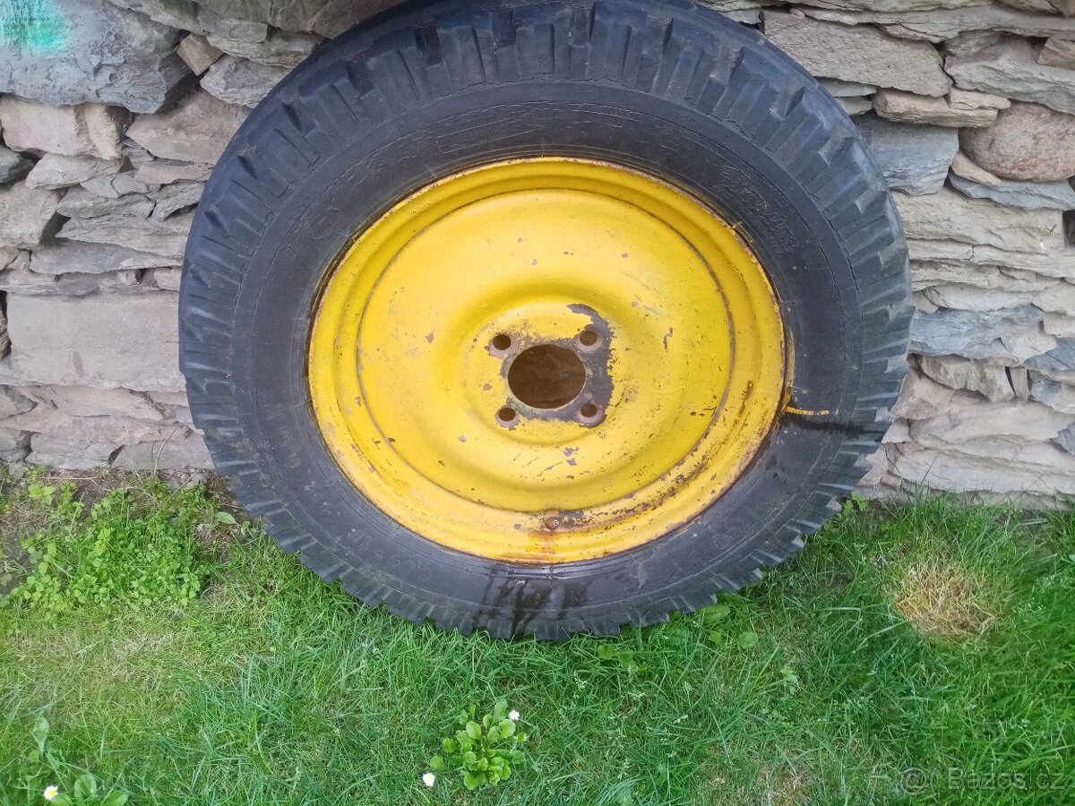 Kolo z traktoru Zetor 4011 neboSuper, 6,00-18 nebo vlečku