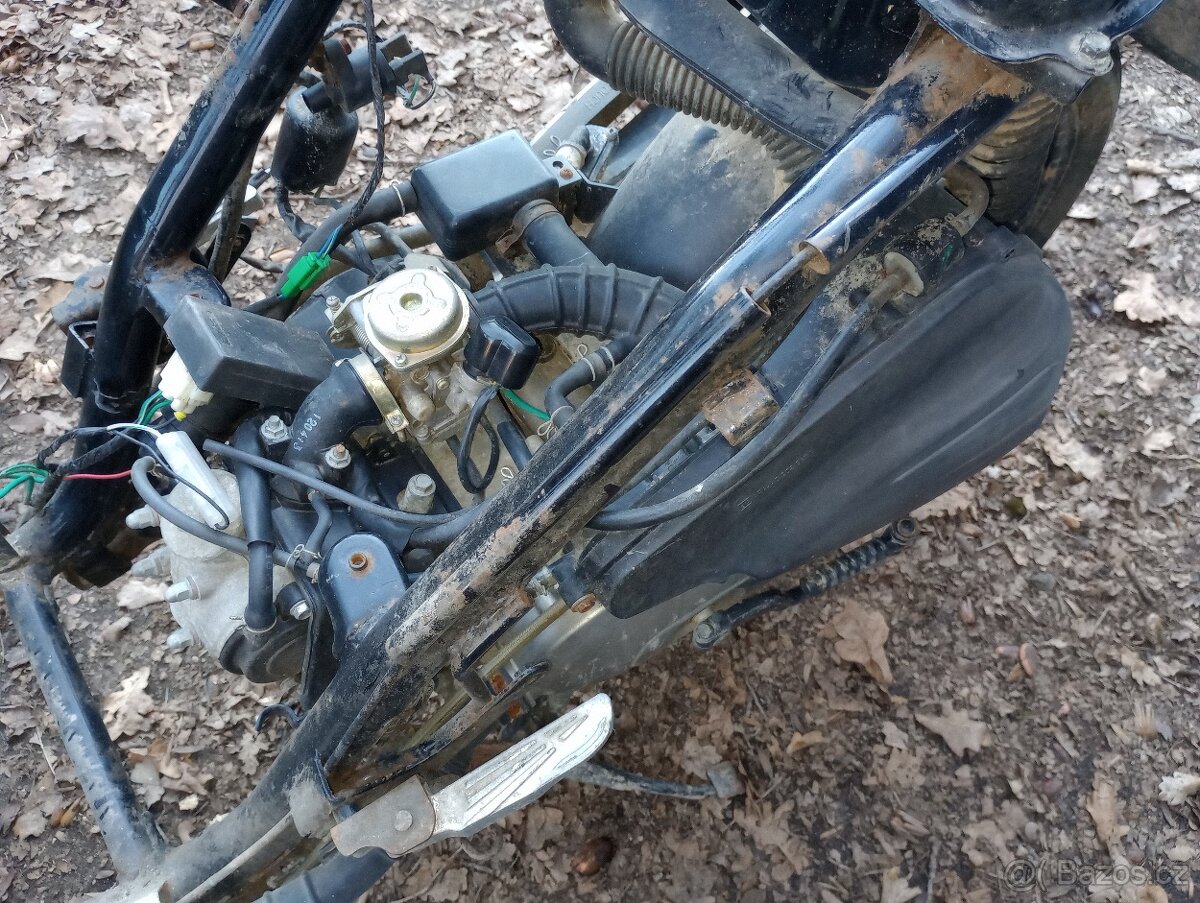 SYM motor 4 takt