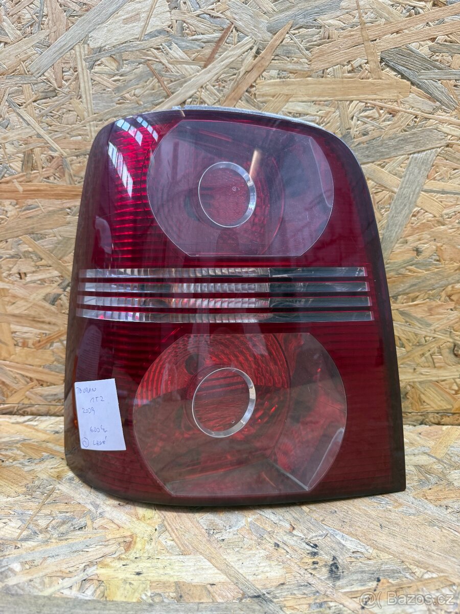 Leve zadni svetlo Vw Touran 1T2 2007-2009