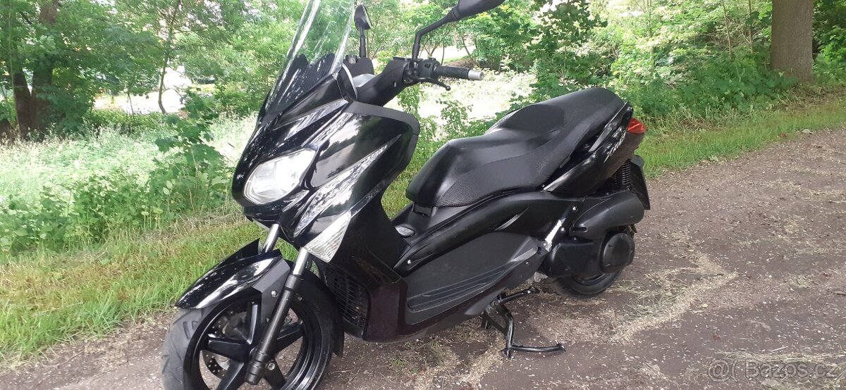 Yamaha xmax 250 (2011)