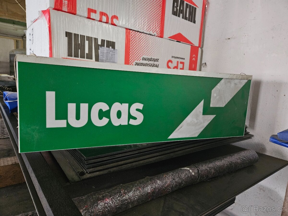Světelná reklama Lucas