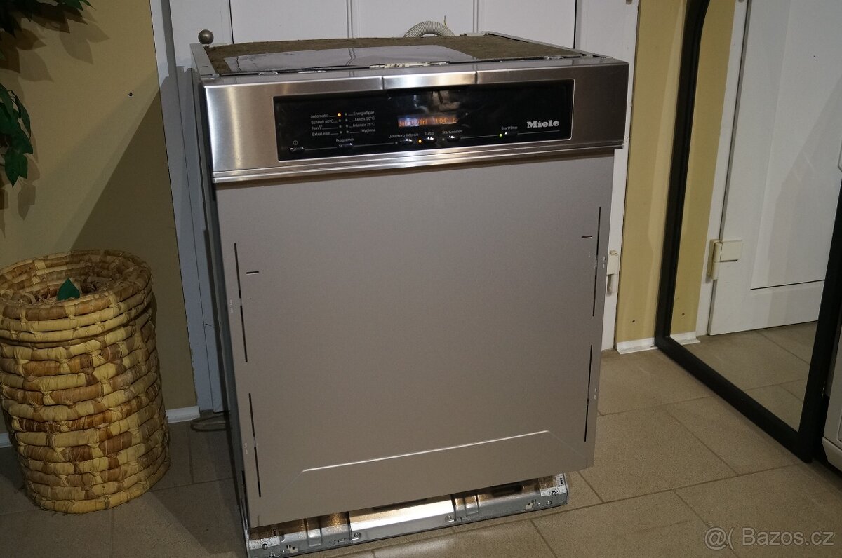 Miele myčka G5835 SCi - XXL, výška 84 cm