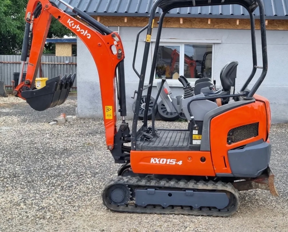 Minibagr Kubota KX015-