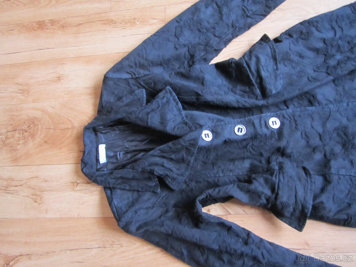 Podzimní černý kabát délka 94 cm, vel. M/L, bavlna, Itálie