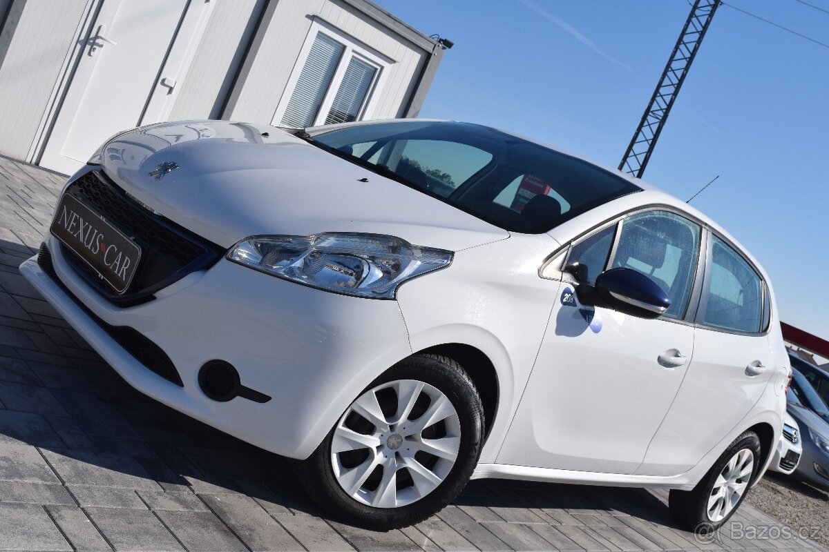 Peugeot 208 1.0 VTi 50KW LIMIT. EDICE NÍZKÉ KM