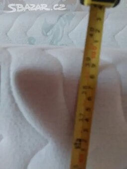 Matrace velmi kvalitní zdravotní 100x200x20 .Zánovní . 2 Ks