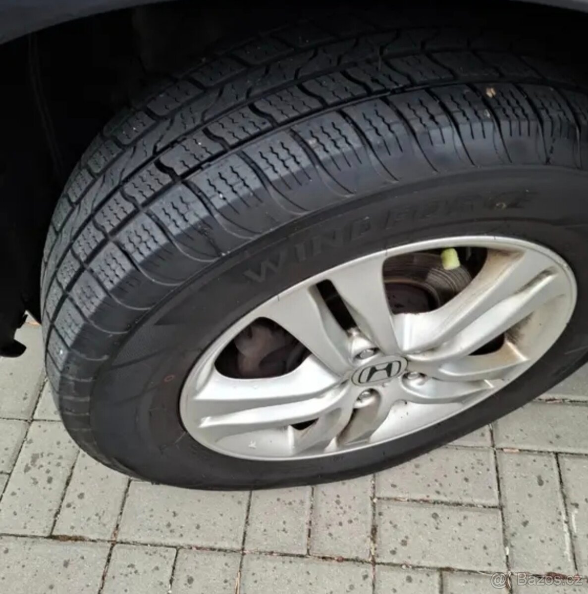 Celoroční pneu 225/65 r17