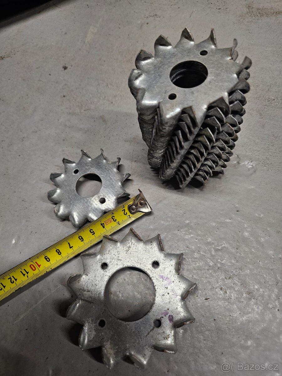 Spojovací podložka pro tesaře