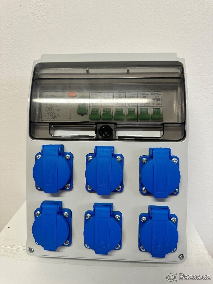 Zásuvková skříň 6x230V